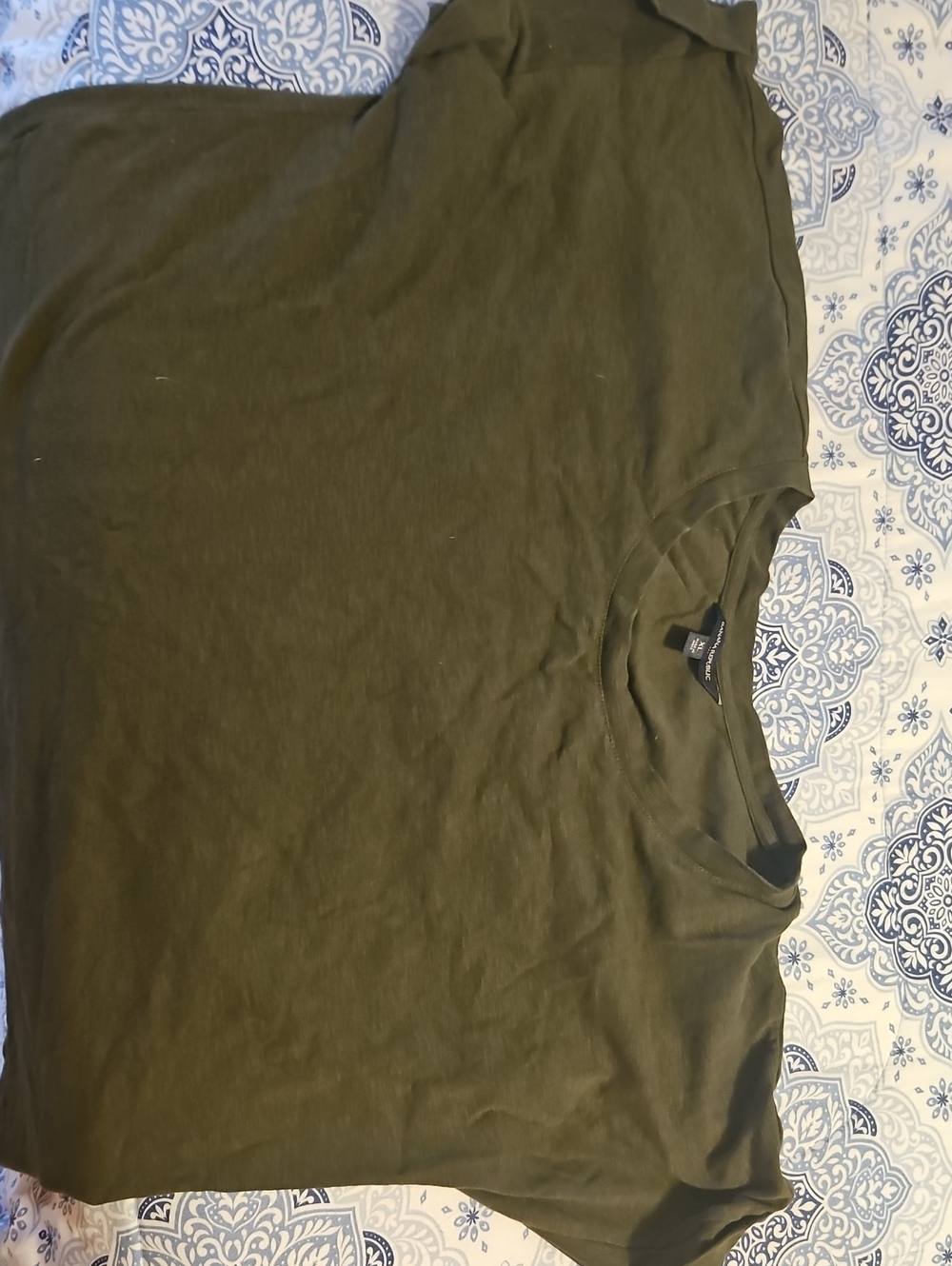 Banana Republic Olive Green Short Sleeve Crew Tee